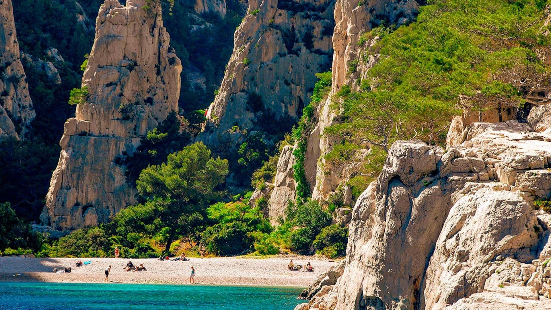 El paisaje inolvidable de las Calanques, una joya mediterránea en la costa sa
