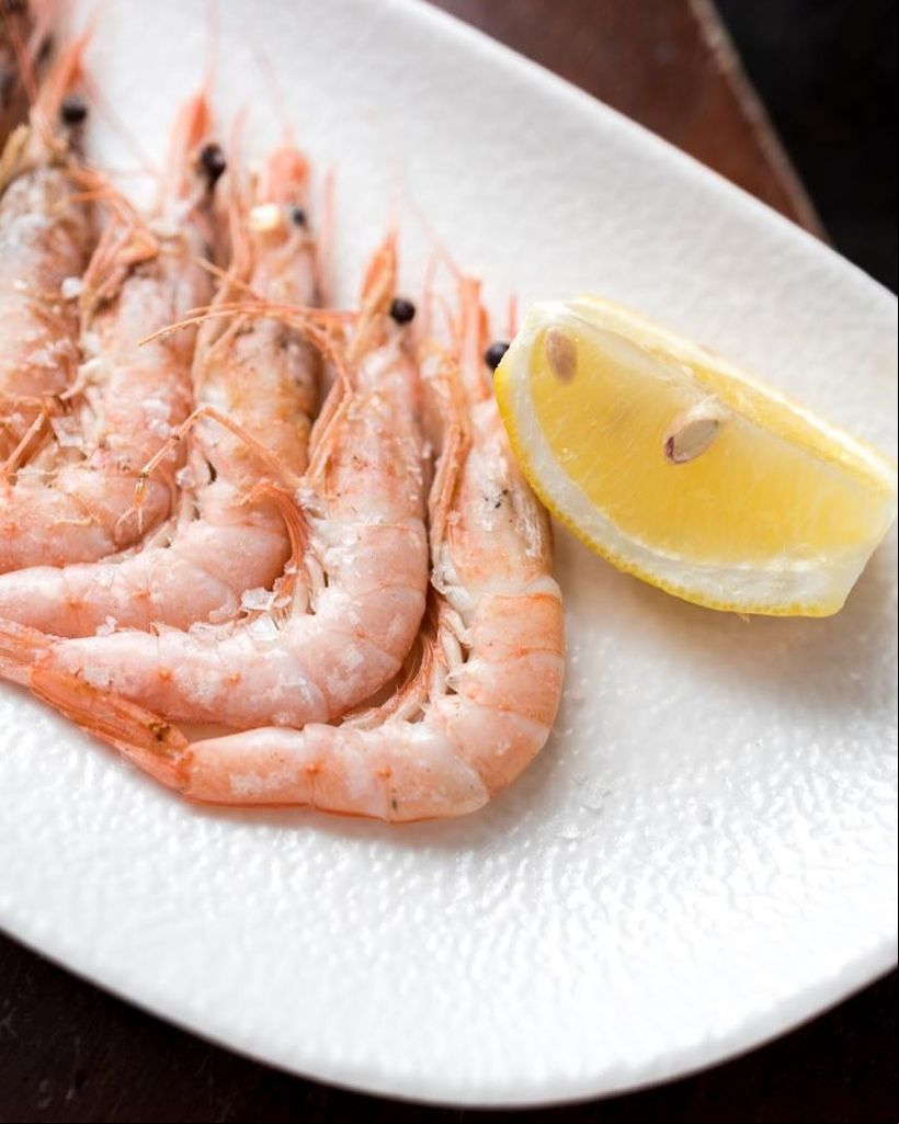 Las gambas blancas de Huelva a la plancha son una de las especialidades de la cocina andaluza.