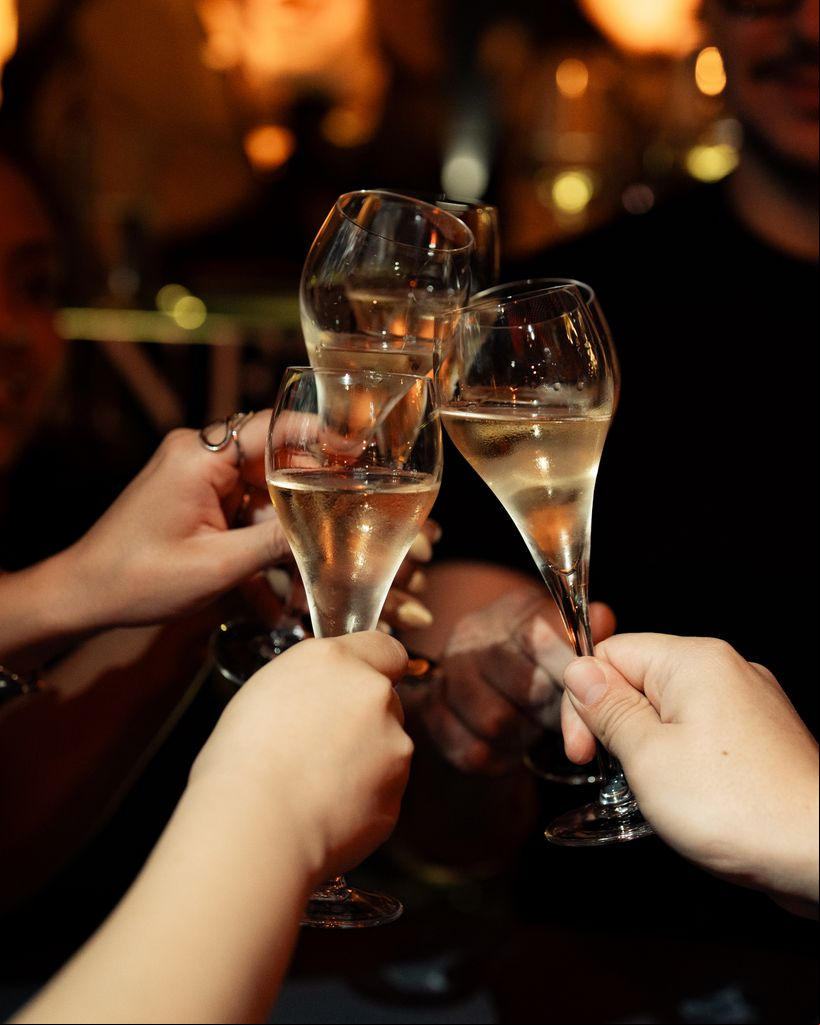Este espacio es la mezcla perfecta entre un bar, un centro nocturno de espectáculos y un club privado.