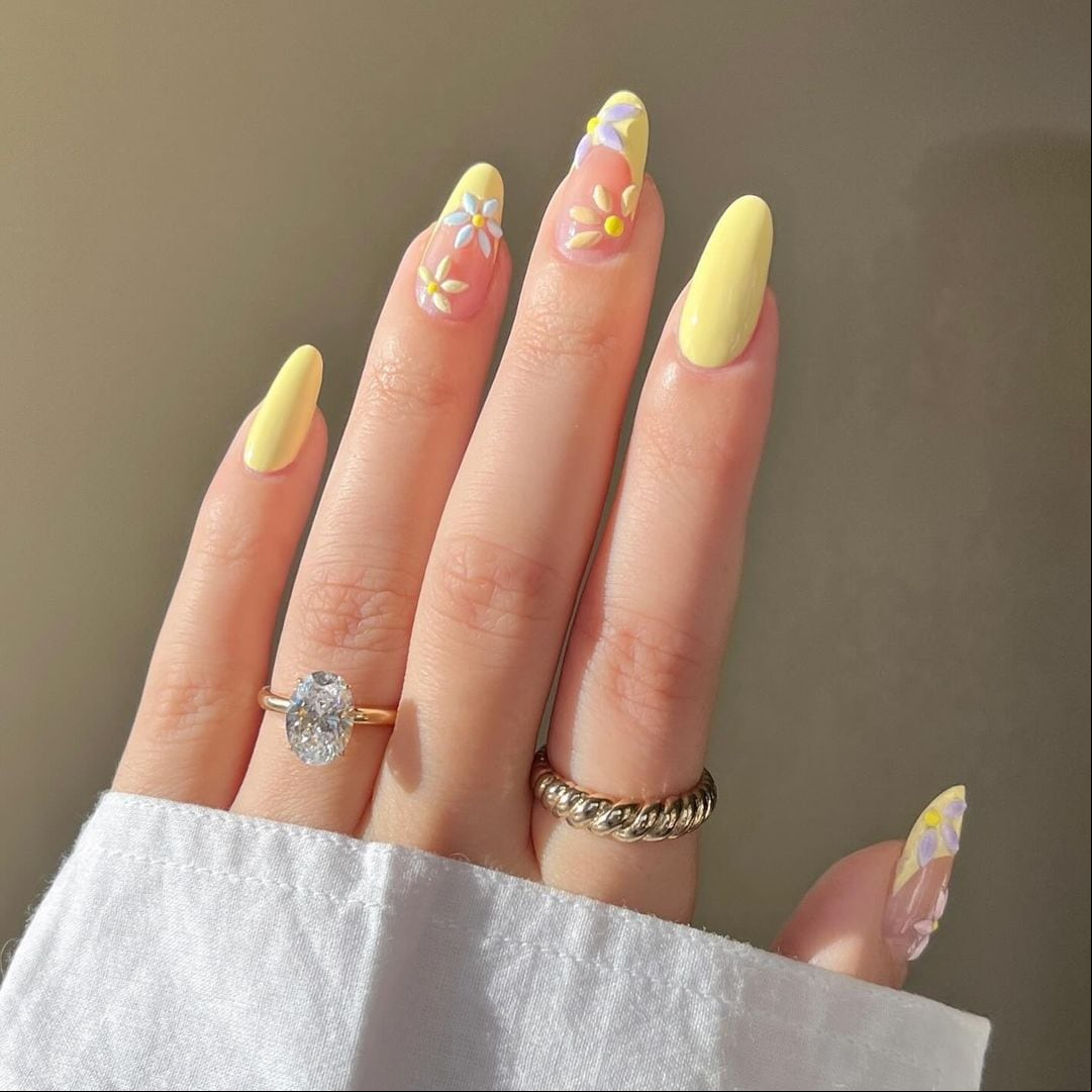 Uñas amarillo mantequilla: el color que marcará este verano 2025 mezcla alegría y minimalismo